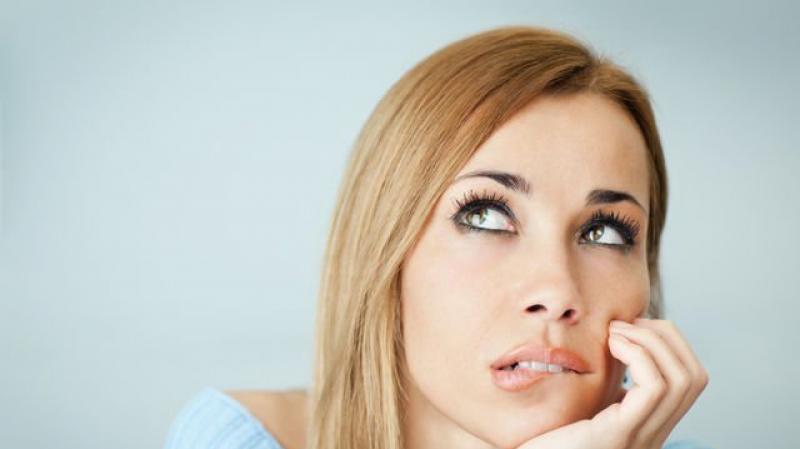 Які проблеми видає звичка кусати губи