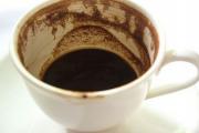 Vorozhinnya na kaví: Srce - zameglitev simbola Velikega srca v debelini kave
